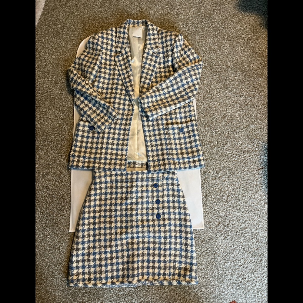 Sandro women blazer with matching skirt, fully lined Blazer size 42/skirt size 4
